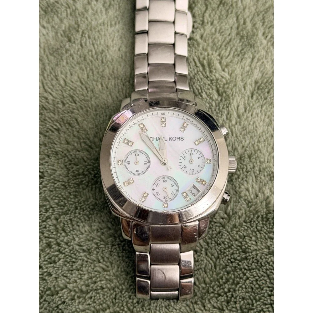 Michael Kors MK5092 Womens Chronograph Watch Stainless Steel Crystal Pearl
